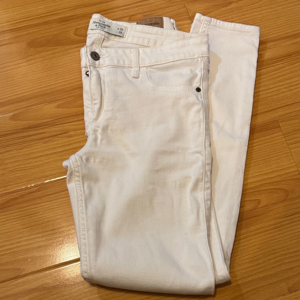 Abercrombie White Jeans Jeggings size 8 regular 29W